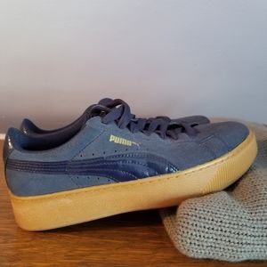Puma Suede Sneakers | Blue | Size 7